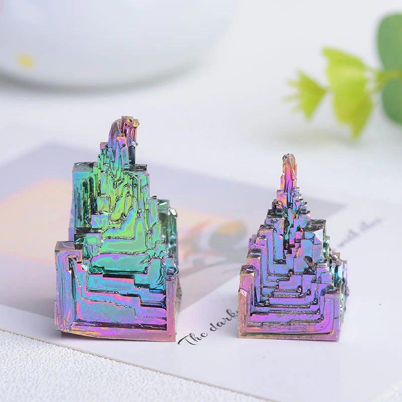 1Piece Natural Bismuthmetal Quartz Pyramid Bismuth Ore Quartz Gemstone Reiki Healing Stone Home Decoration Raw Crystals